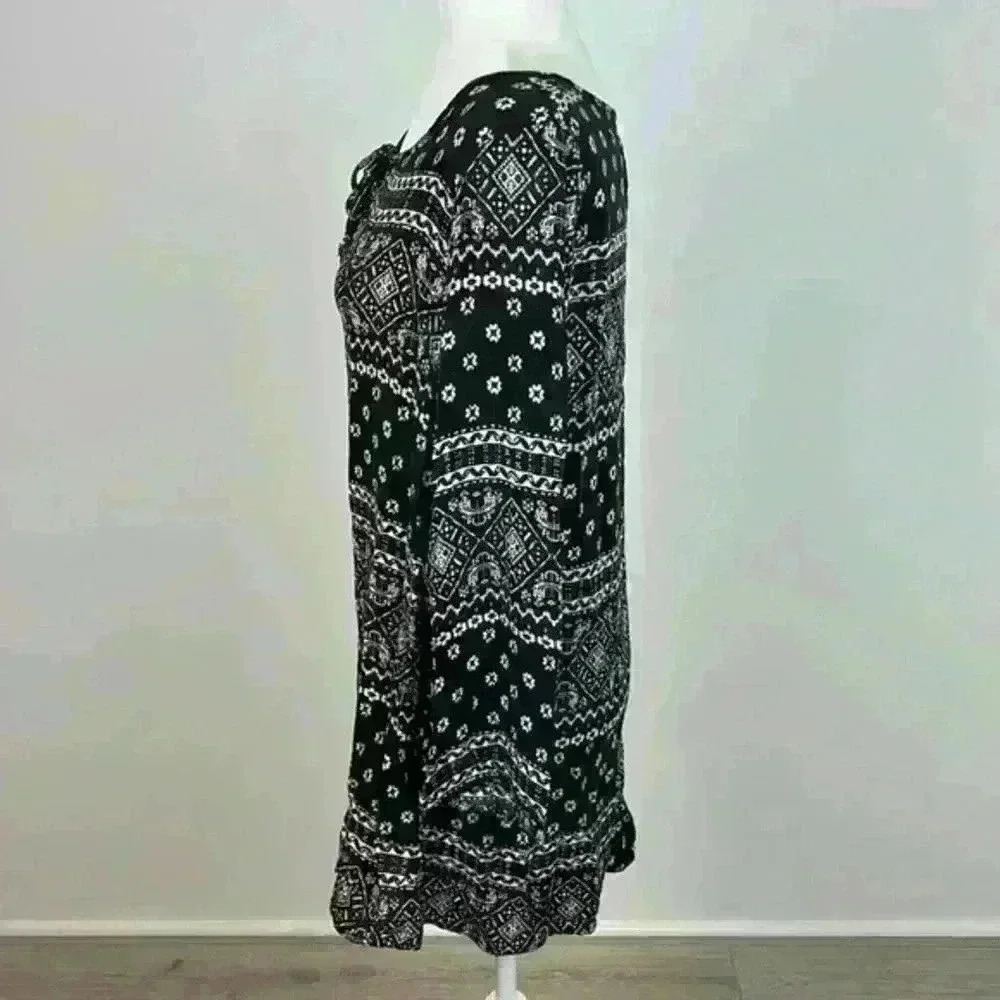 Charlotte Russe Black Top Size M - Picture 3 of 6